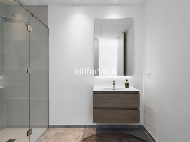 5 Slaapkamer Villa in Los Flamingos