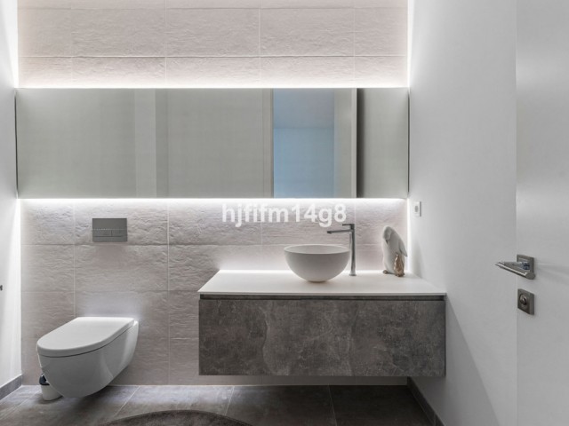 5 Slaapkamer Villa in Los Flamingos