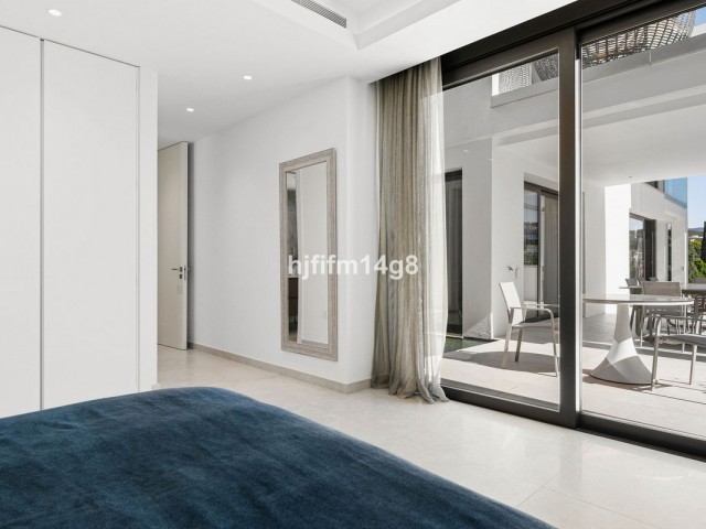 5 Schlafzimmer Villa in Los Flamingos