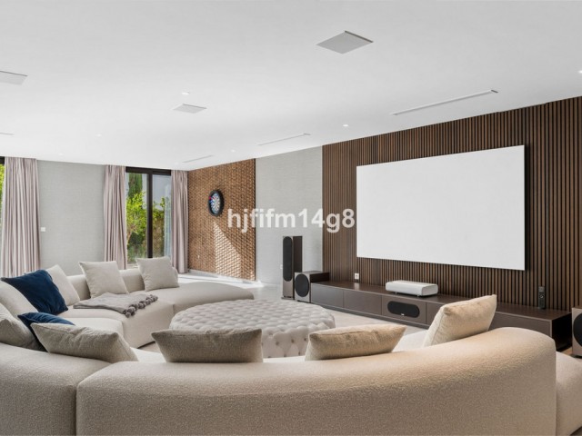 5 Schlafzimmer Villa in Los Flamingos