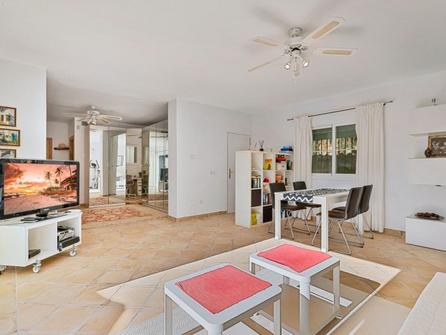 Villa con 2 Dormitorios  en Benahavís