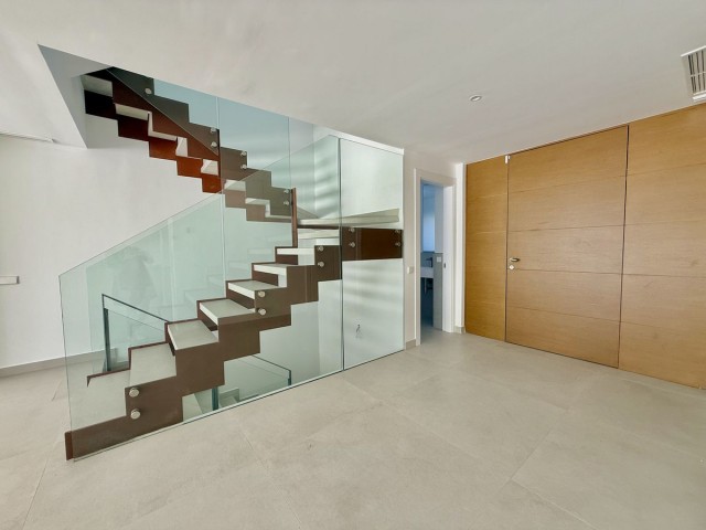 4 Bedrooms Townhouse in San Pedro de Alcántara