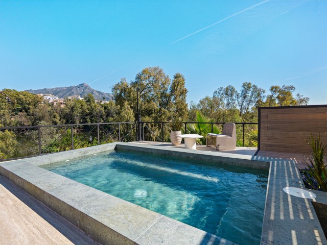 3 Schlafzimmer Apartment in Nueva Andalucía