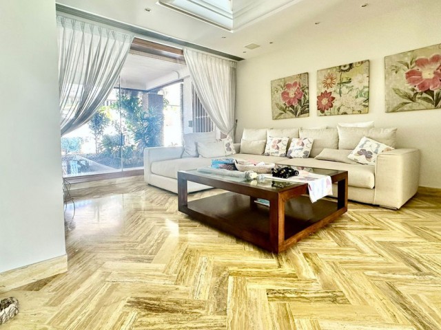 7 Bedrooms Villa in Nueva Andalucía