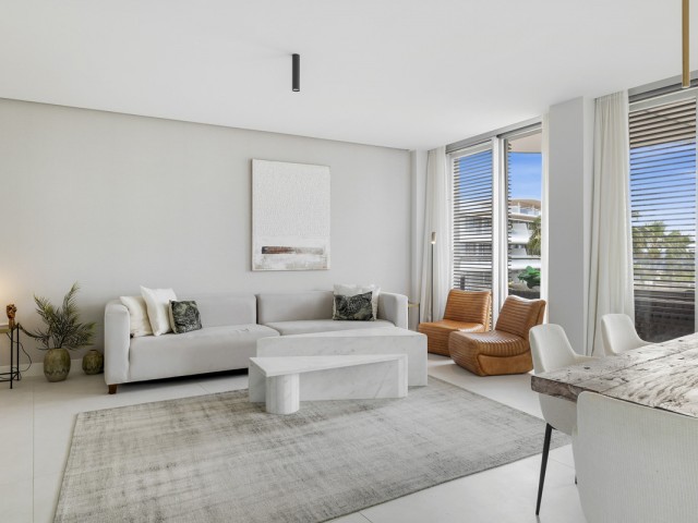 3 Bedrooms Apartment in Estepona