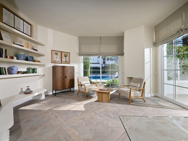 4 Soveroms Leilighet i Elviria