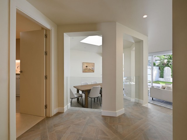 4 Soveroms Leilighet i Elviria