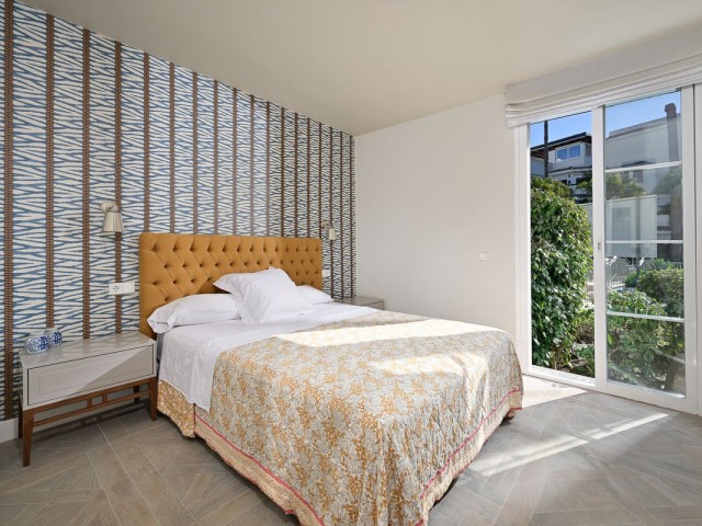 4 Soveroms Leilighet i Elviria