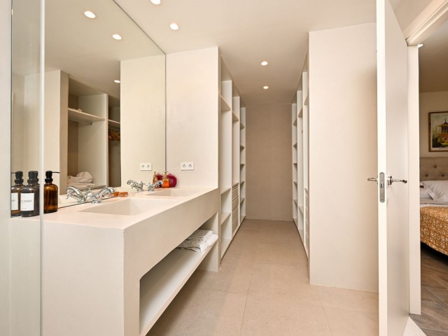 4 Soveroms Leilighet i Elviria