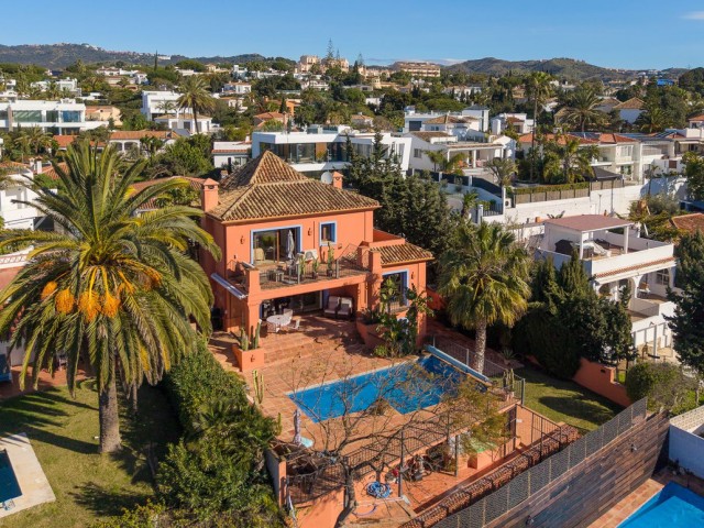 3 Soveroms Villa i Marbesa