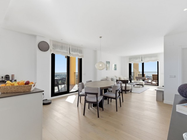 2 Sovrums Lägenhet i Benahavís