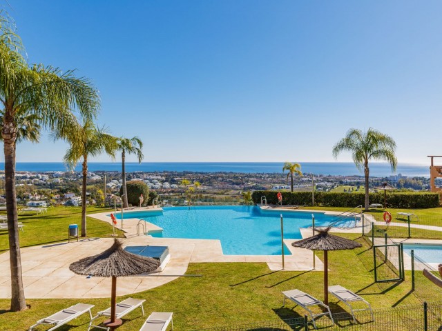 2 Bedrooms Apartment in Benahavís