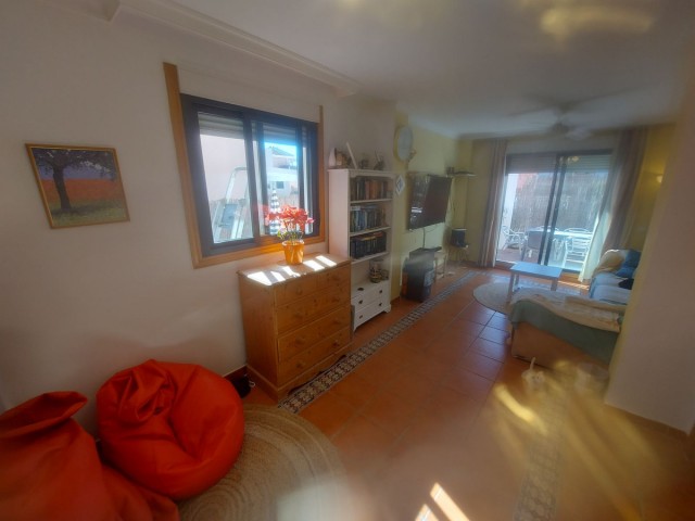 3 Soveroms Rekkehus i San Luis de Sabinillas