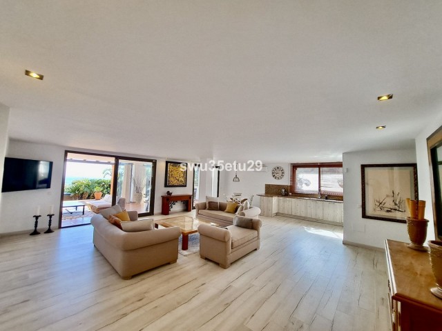 Apartamento con 2 Dormitorios  en La Mairena