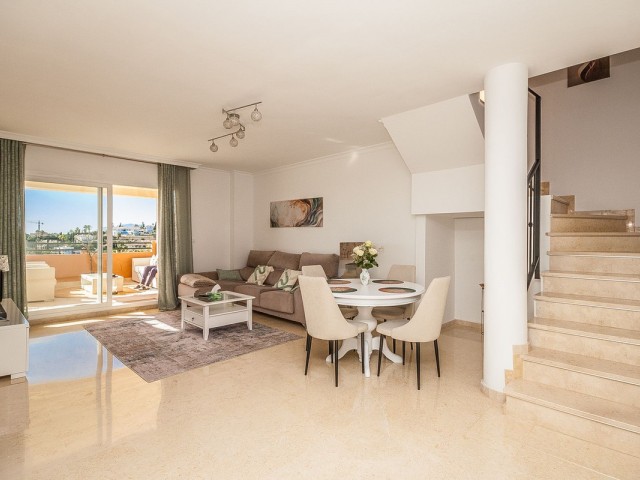 Takvåning i Elviria