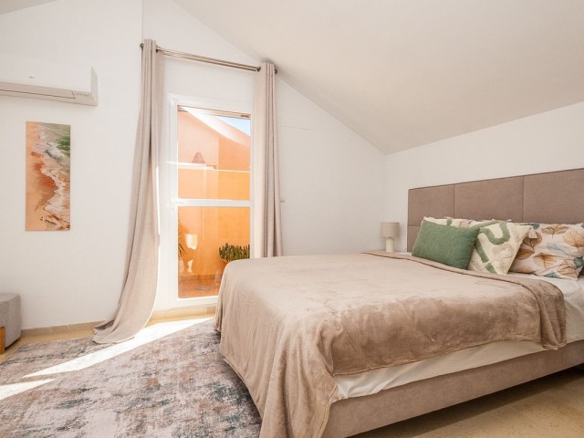 Takvåning i Elviria