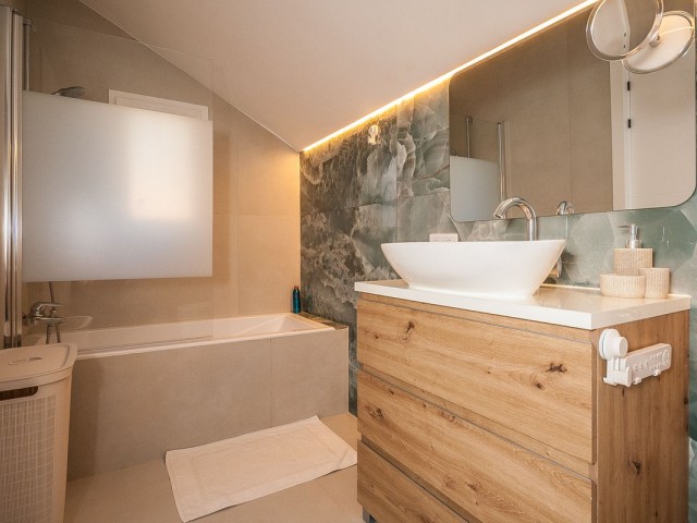 Takvåning i Elviria