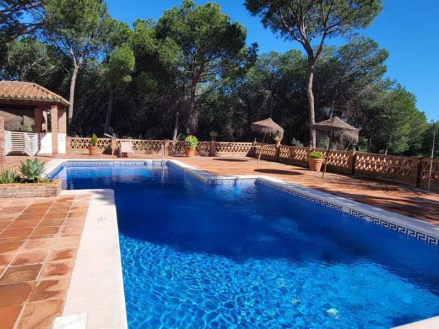 2 Bedrooms Apartment in Puerto Banús