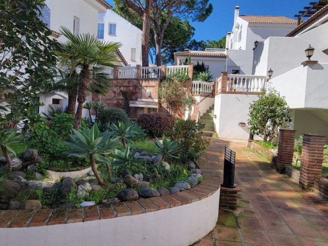 Huoneisto, Puerto Banús, R5308555