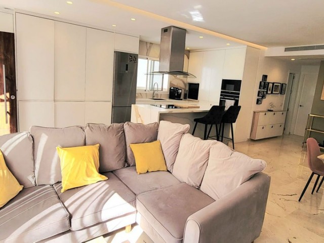 Huoneisto, Puerto Banús, R5308555