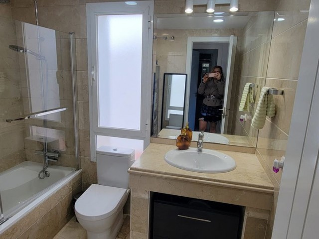2 Soveroms Leilighet i Puerto Banús