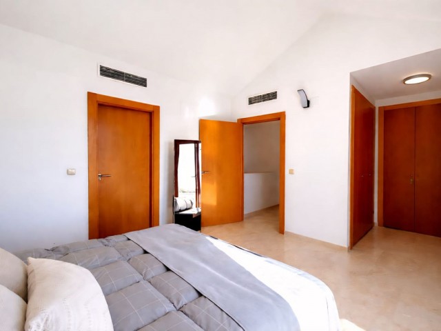 5 Schlafzimmer Reihenhaus in Casares Playa