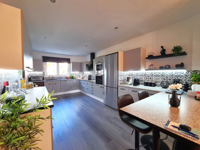 Apartamento con 3 Dormitorios  en San Roque