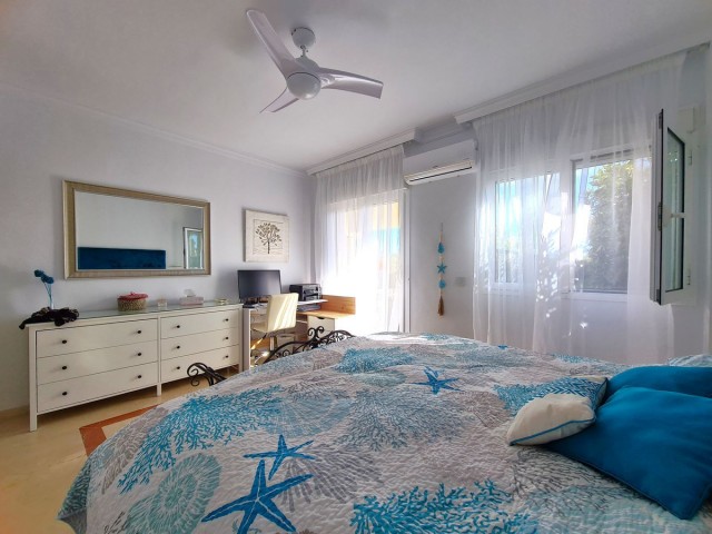 Apartamento con 3 Dormitorios  en San Roque