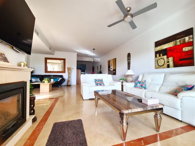 Apartamento con 3 Dormitorios  en San Roque