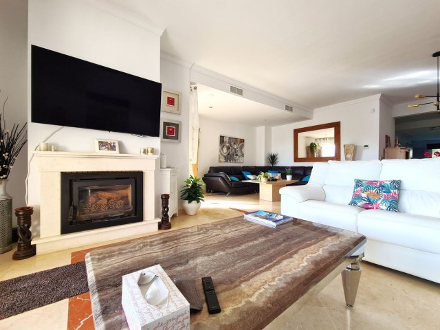 Apartamento con 3 Dormitorios  en San Roque