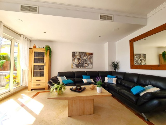 Apartamento con 3 Dormitorios  en San Roque