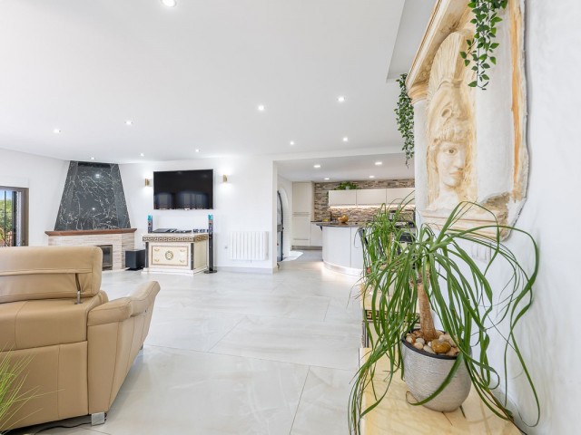 4 Makuuhuoneen Huvila Benalmadena