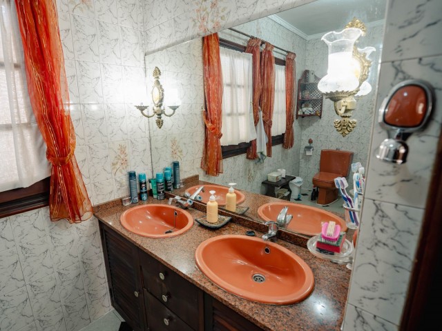 5 Soveroms Villa i Los Pacos