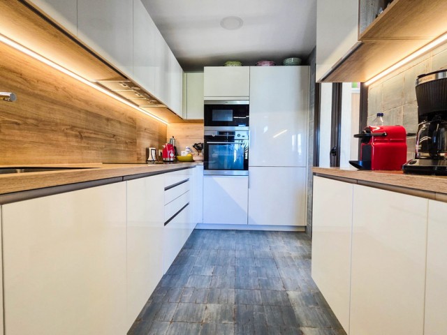 Penthouse avec 3 Chambres  à La Duquesa