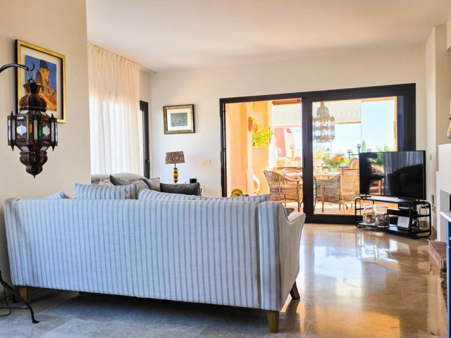 Penthouse avec 3 Chambres  à La Duquesa