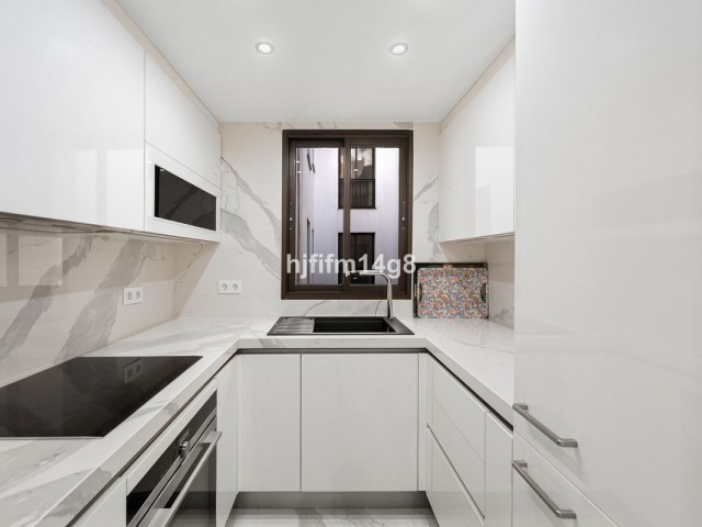 2 Bedrooms Apartment in Puerto Banús