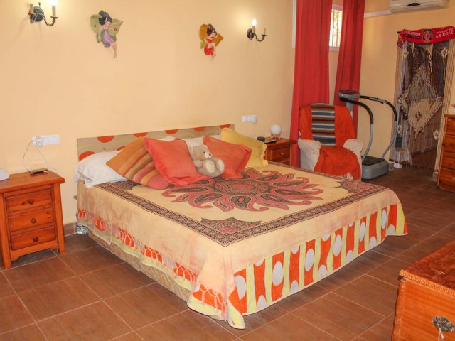6 Schlafzimmer Villa in Alhaurín de la Torre