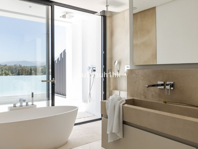 Villa avec 6 Chambres  à Marbella