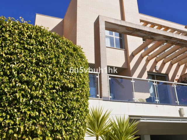 5 Bedrooms Townhouse in Málaga