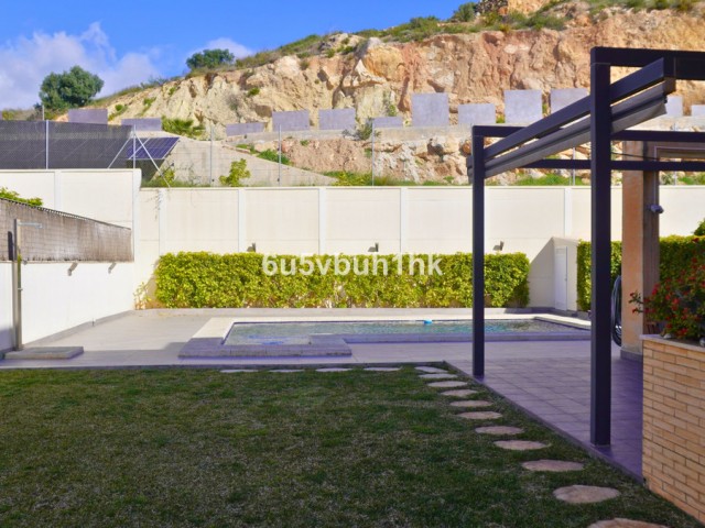 5 Bedrooms Townhouse in Málaga