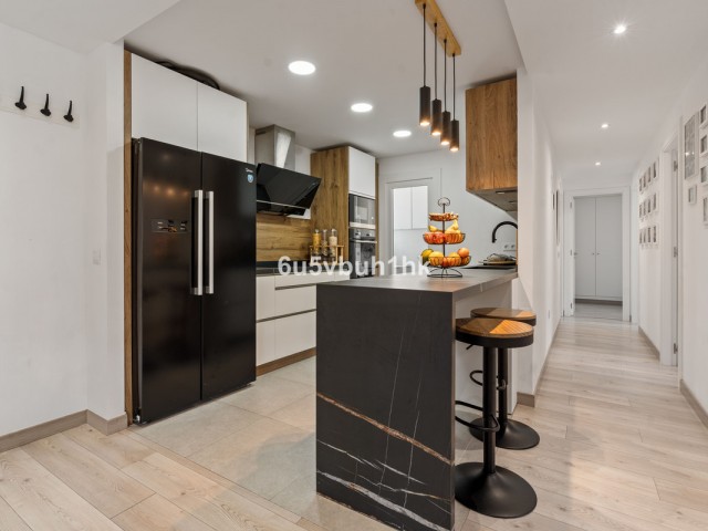 Appartement avec 4 Chambres  à Estepona