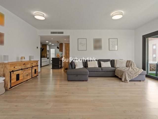 Appartement avec 4 Chambres  à Estepona