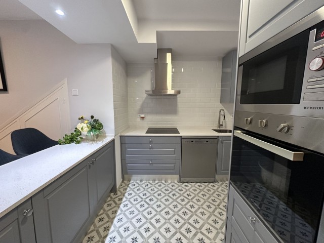 Adosado con 2 Dormitorios  en Benalmadena