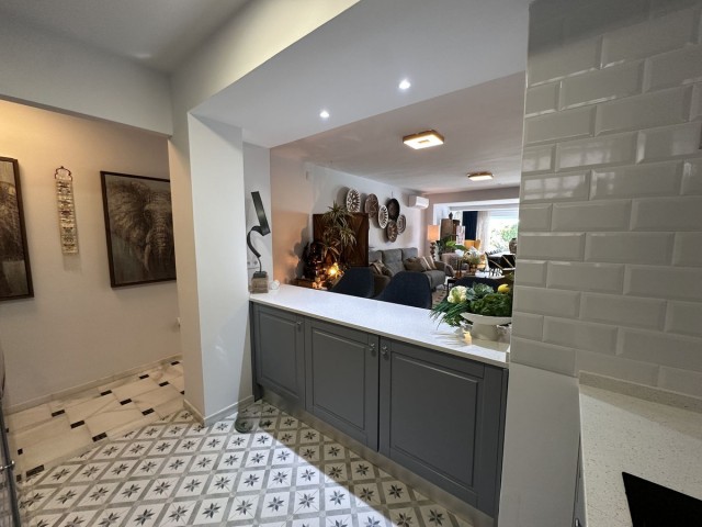 Adosado con 2 Dormitorios  en Benalmadena