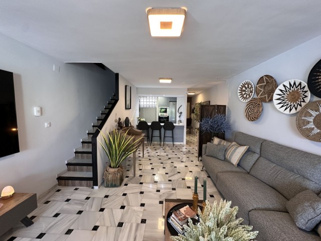 Adosado con 2 Dormitorios  en Benalmadena