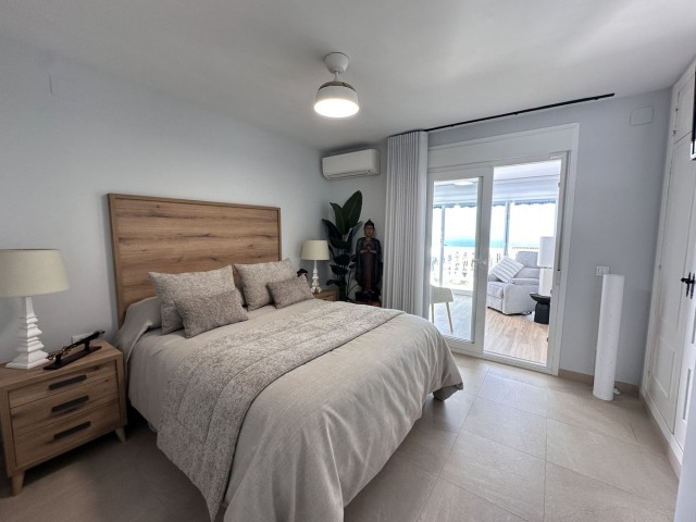 Adosado con 2 Dormitorios  en Benalmadena