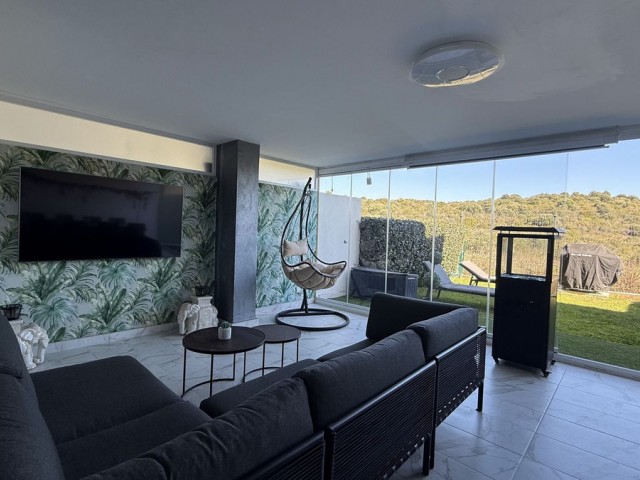 Appartement avec 2 Chambres  à Estepona