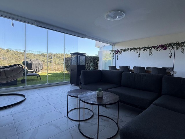 Appartement avec 2 Chambres  à Estepona