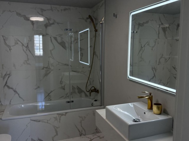 Appartement avec 2 Chambres  à Estepona