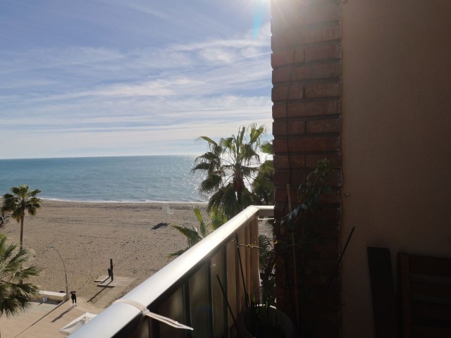 Appartement avec 3 Chambres  à Estepona